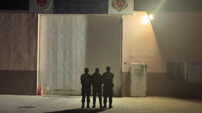 DÜĞÜNDE ATILAN KURŞUN 1 KİŞİYİ CANINDAN ETTİ