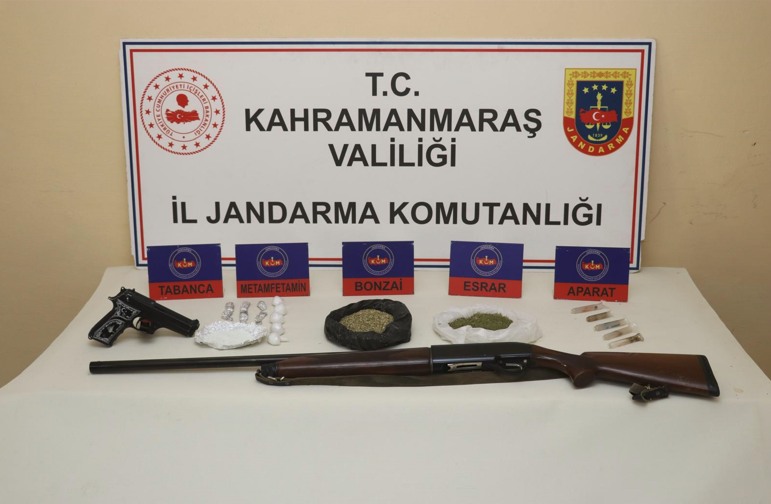 JANDARMA ŞAFAK OPERASYONU DÜZENLEDİ