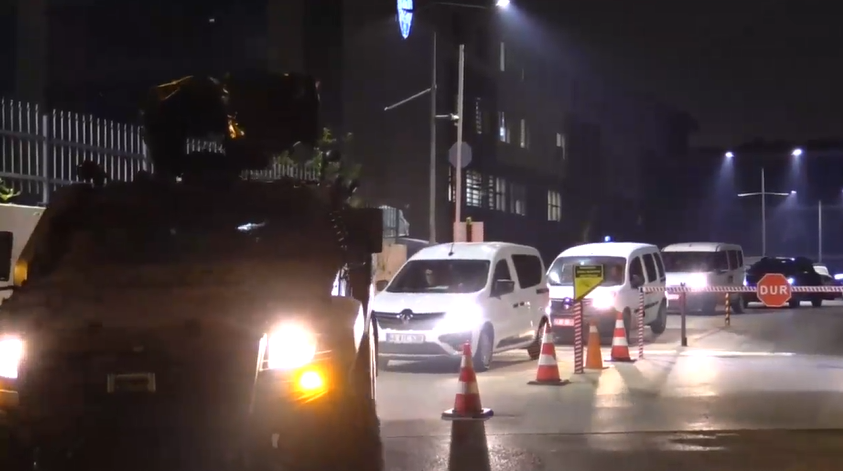 KAHRAMANMARAŞ İL EMNİYET MÜDÜRLÜĞÜ GÖÇMEN KAÇAKCILARINA BÜYÜK DARBE VURDU.