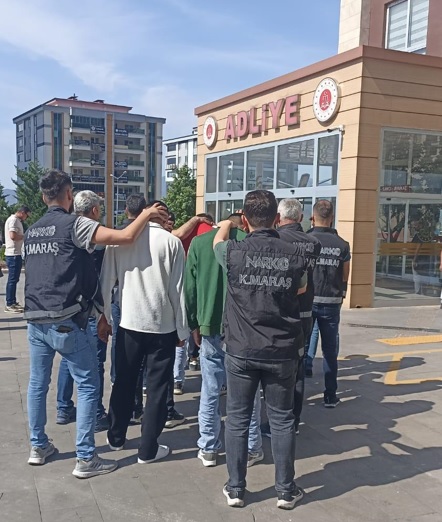 KAHRAMANMARAŞ İL EMNİYET MÜDÜRLÜĞÜ NARKOTİK EKİPLERİ 14 KİŞİYİ TESPİT EDEREK