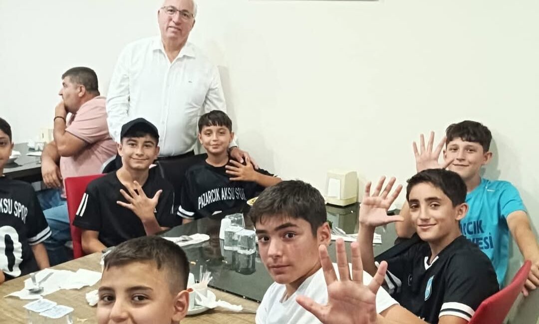 Pazarcık Belediye Başkanı Av. Haydar İKİZER, Pazarcık Aksuspor’un U11 ve