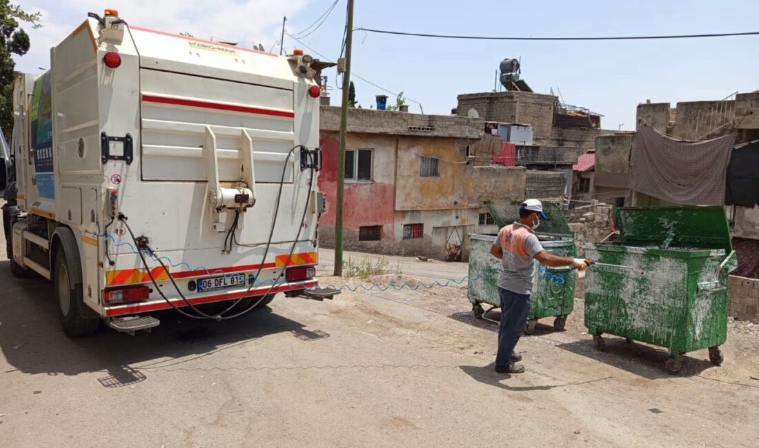 Toplamda 3750 ton çöp toplayan Onikişubat Belediyesi, halk sağlığını etkileyebilecek
faciaların
