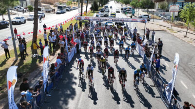 Yarışların Startını Şehir Protokolü Verdi