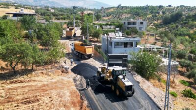 DULKADİROĞLU BELEDİYESİ ALANINDA BULUNAN 105 MAHALLENİN YOLLARINI KONFORLU HALE GETİRMEYİ