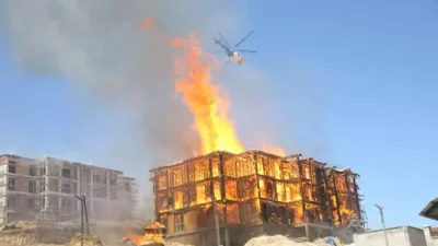 YANGIN ZORLU MÜCADELE İLE 4 SAATTE KONTROL ALTINA ALINDI