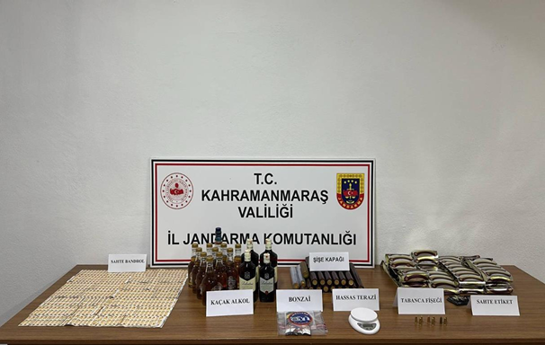 JANDARMA SAHTE ALKOL ÜRETİCİLERİNİ KISKIVRAK YAKALADI !!! 1 KİŞİ HAKKINDA ADLİ İŞLEMLERE BAŞLANDI