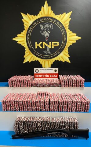 32.928 ADET REÇETE DAHİLİNDE VERİLEN HAP YAKALANDI, 2 KİŞİ TUTUKLANDI