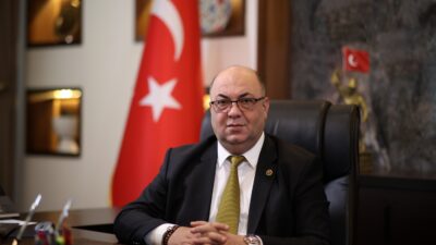 BAŞKAN AKPINAR’DAN ANNELER GÜNÜ MESAJI: “ANNELER, SEVGİNİN VE FEDAKÂRLIĞIN EN